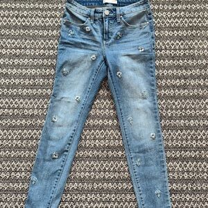LC Lauren Conrad Light Blue Super Skinny Jeans Size 4 Flower Embroidered